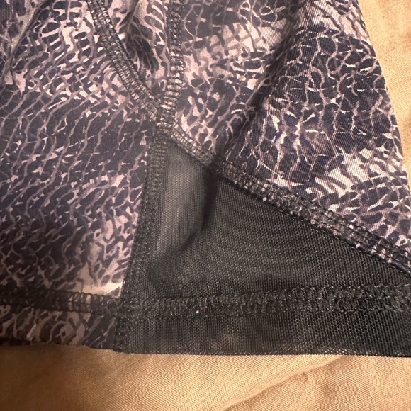 All Motion High Waist Compression Biker Shorts XS Gray Print - Picture 3 of 7